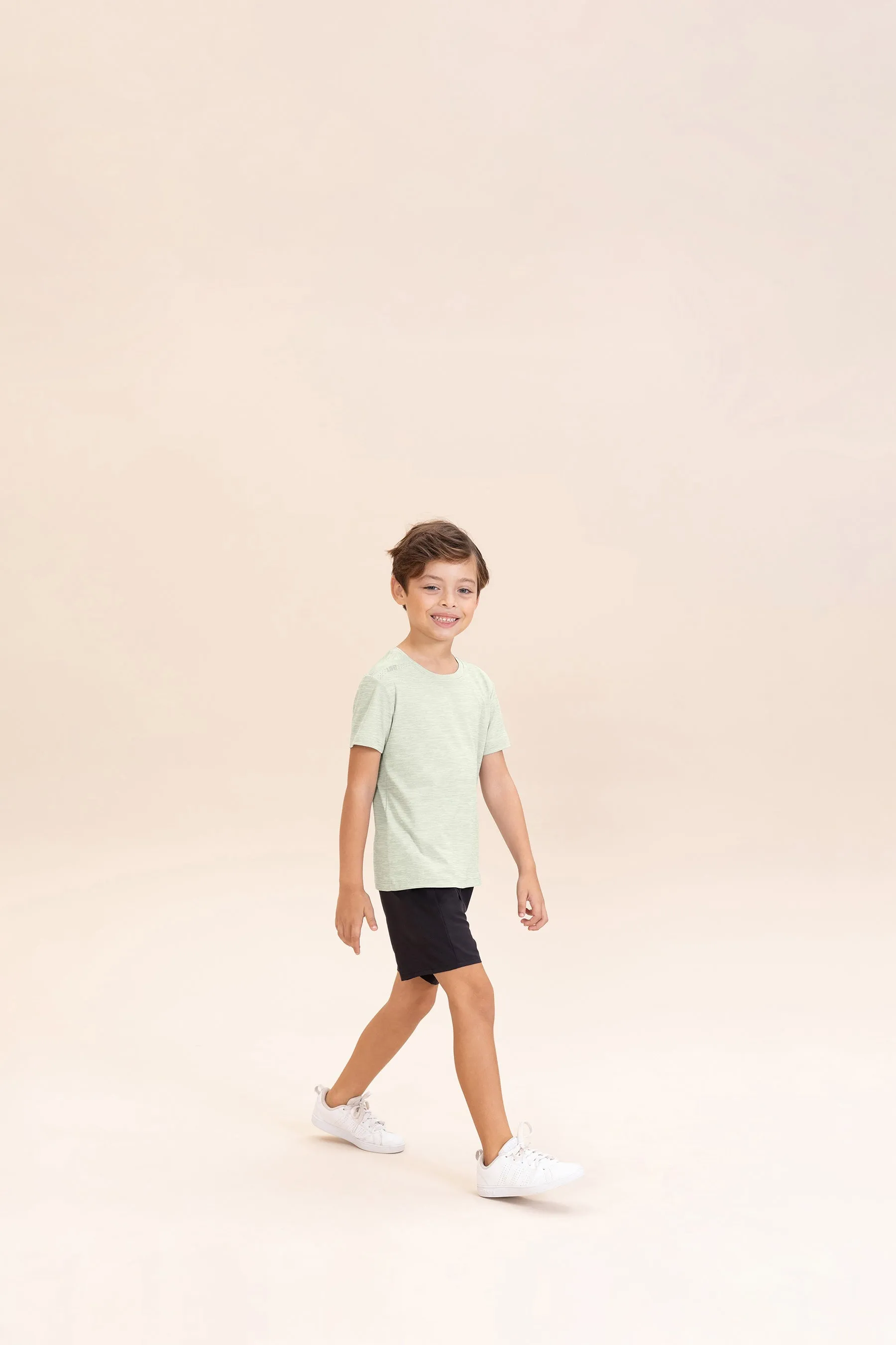 Comfy LIVE! Skin Kids T-shirt
