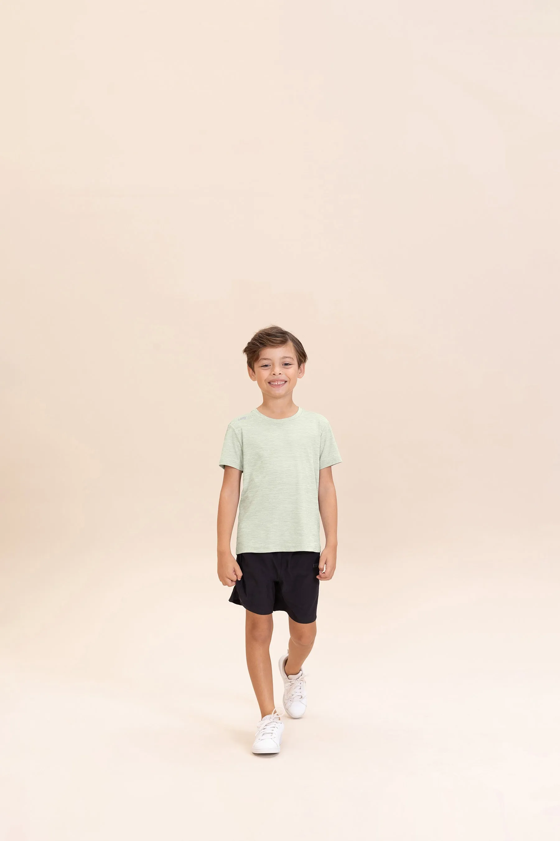 Comfy LIVE! Skin Kids T-shirt