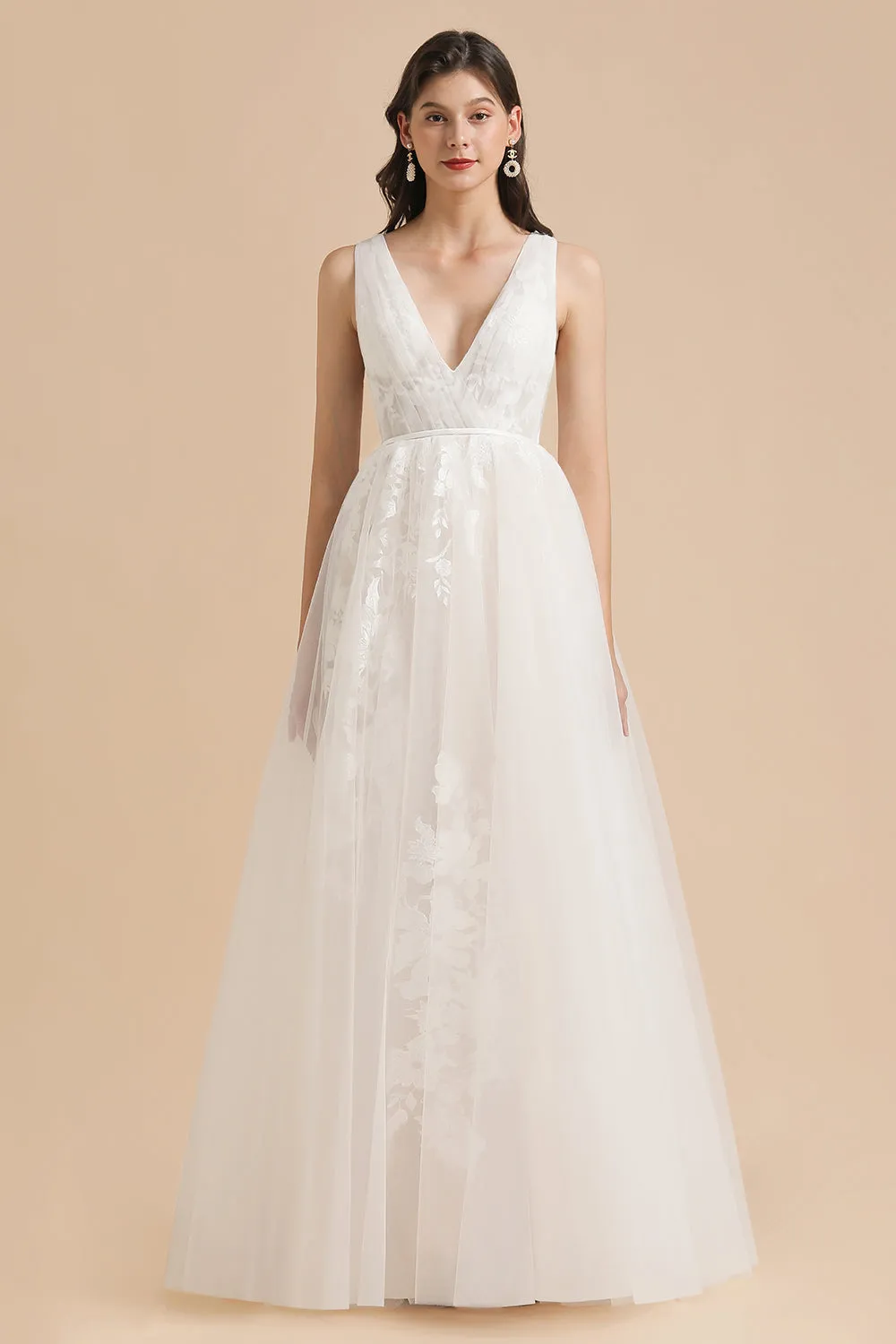 V-Neck Tulle Lace Appliques Simple Wedding Dress Garden Wedding Gowns Floor Length